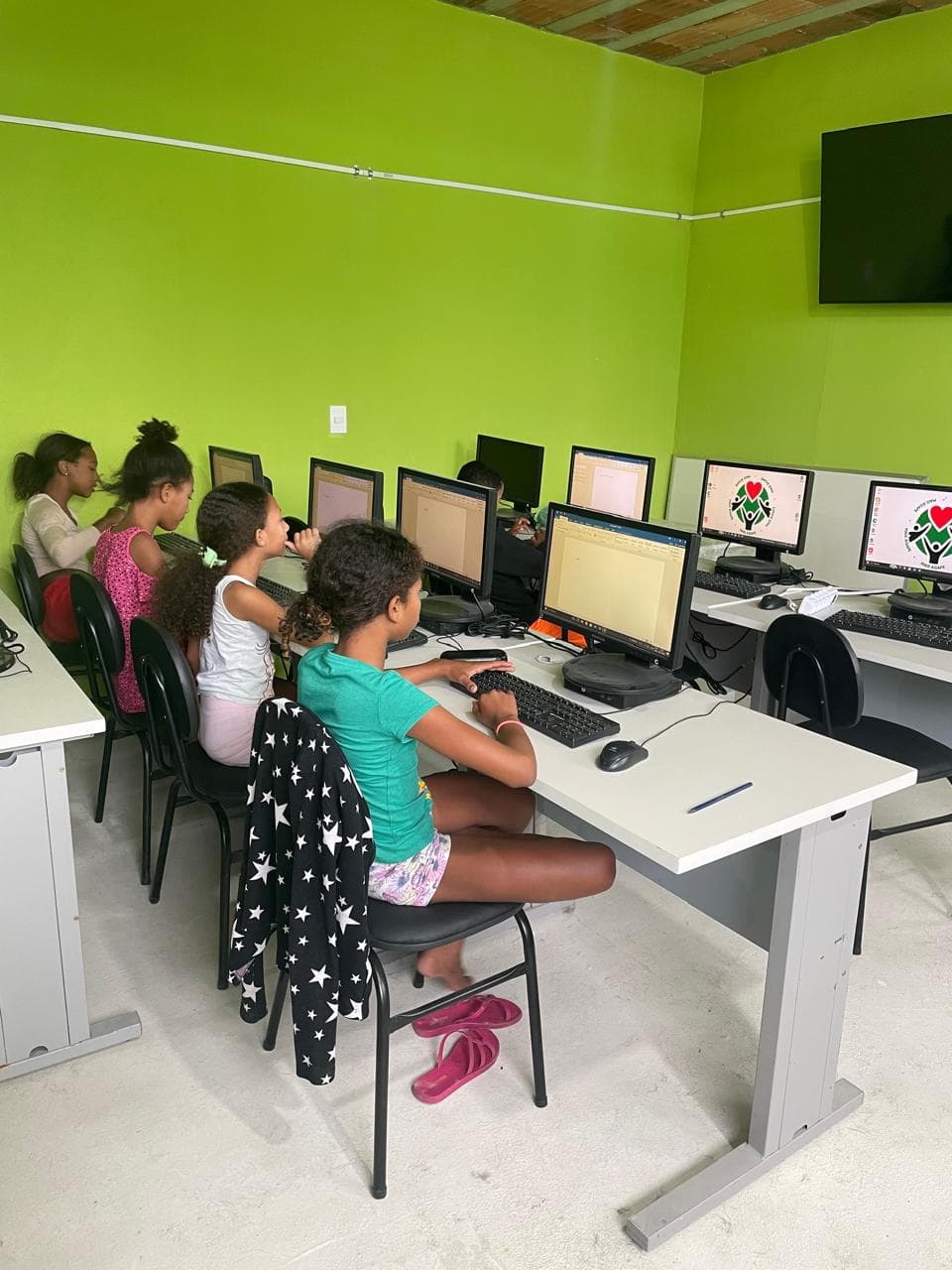 Laboratório de informática Mais Ágape